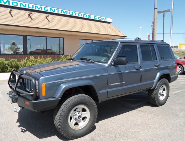 2001 Jeep cherokee sport front bumper